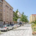 Apartamento Blueground Holesovice View Nr Vltava Prg-52 *