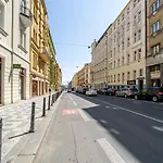Apartamento Blueground Holesovice View Nr Vltava Prg-52
